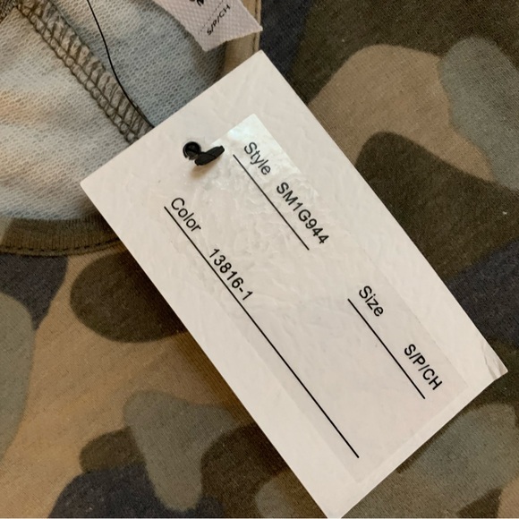 New CABLE & GAUGE Green Camo TOP size S Soft Stretch Camouflage NWT - Picture 8 of 8